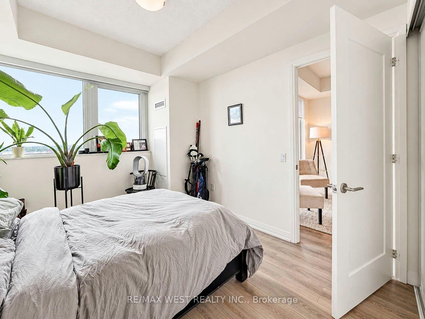 1019-9000 Jane Street, Vaughan, ON, L4K 0M6 - 16