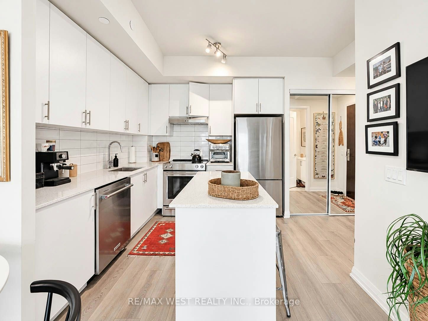 1019-9000 Jane Street, Vaughan, ON, L4K 0M6 - 6
