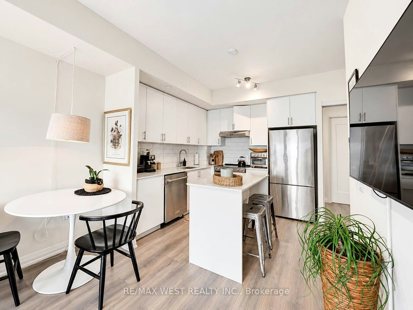 1019-9000 Jane Street, Vaughan, ON, L4K 0M6 - 9