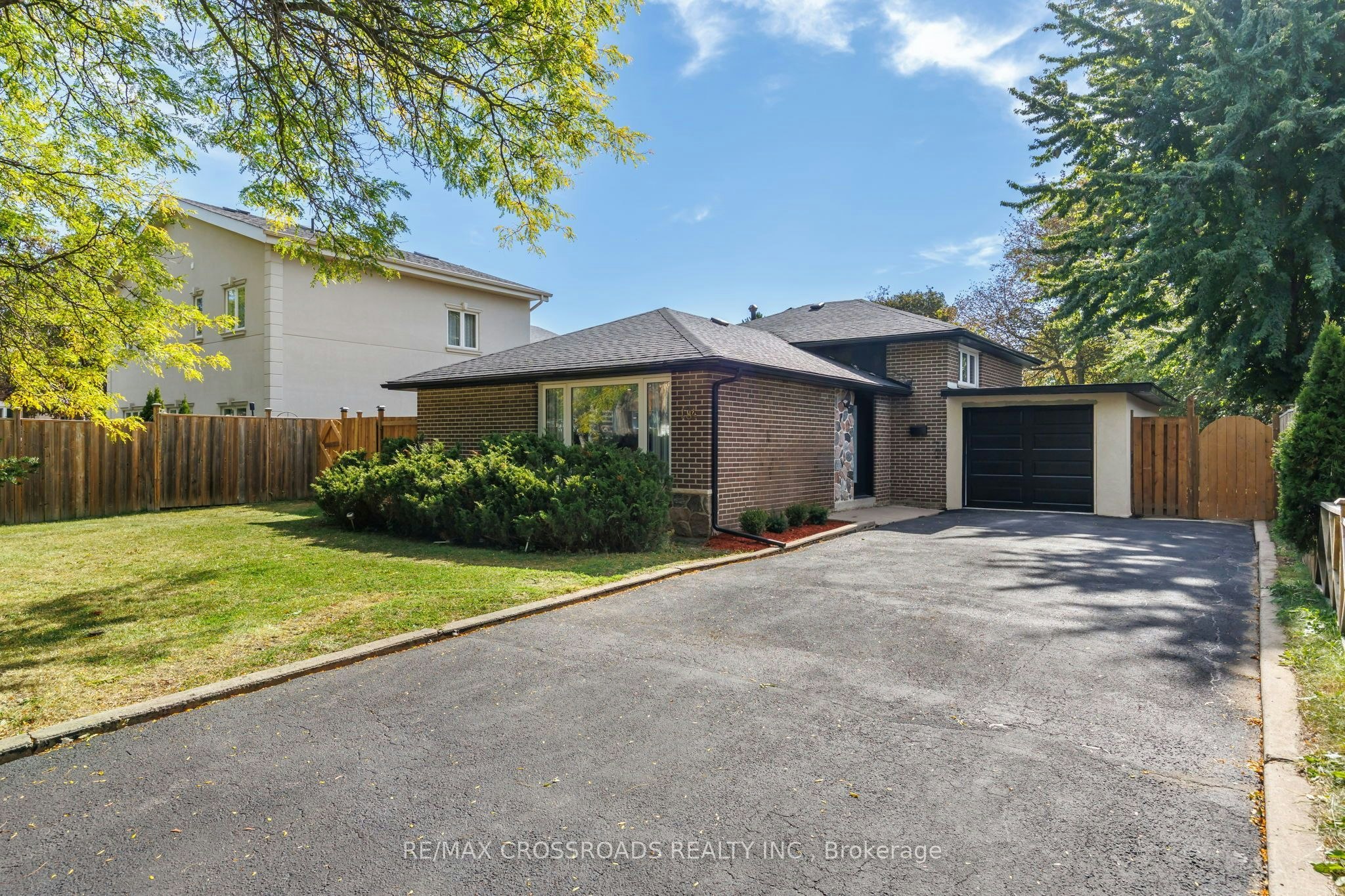 184 Laverock Avenue, Richmond Hill, ON, L4C 4K3