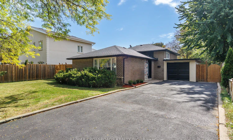 184 Laverock Avenue