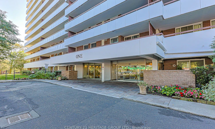 502-1 Royal Orchard Boulevard