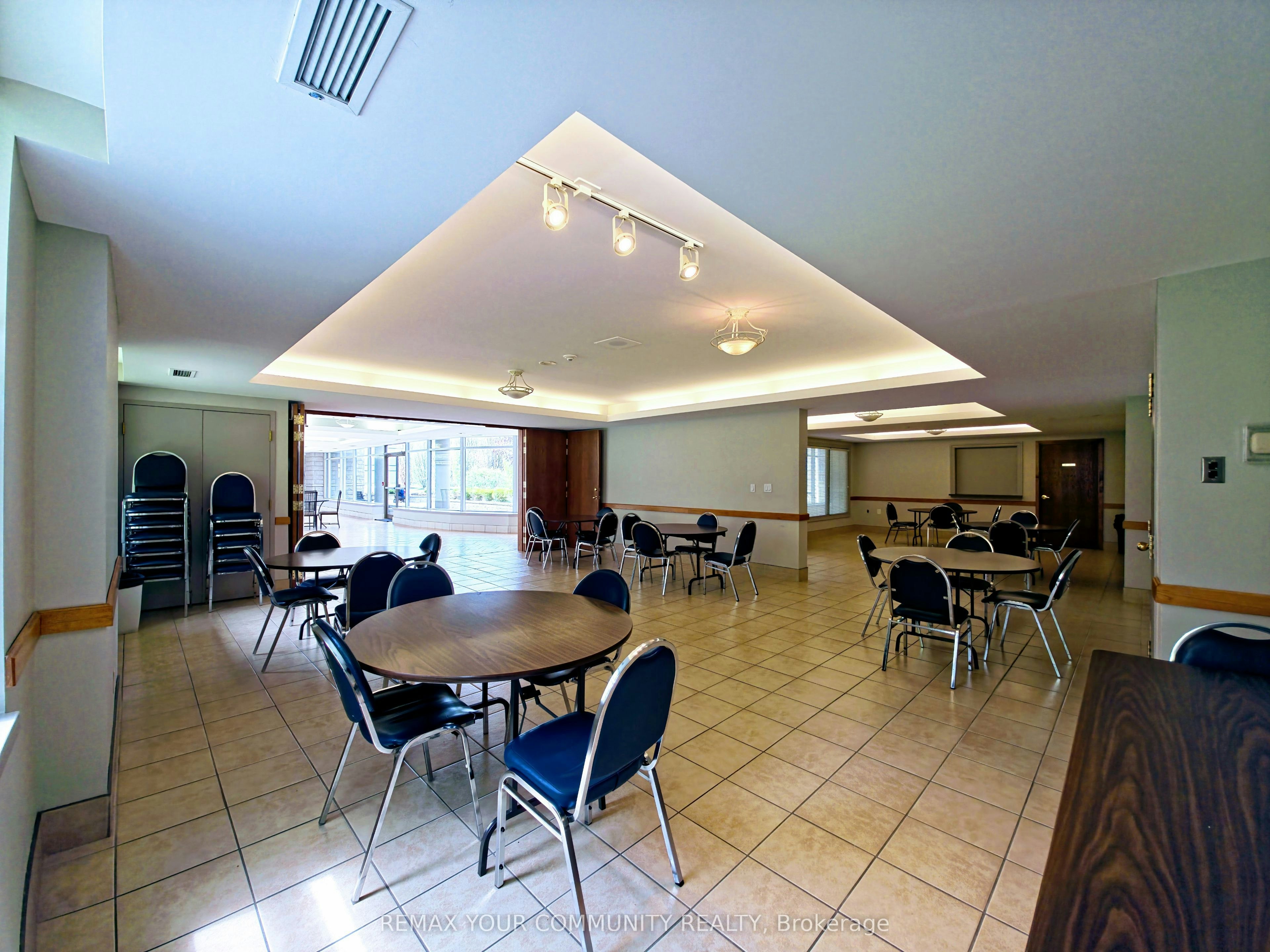 114-2504 Rutherford Road, Vaughan, ON, L4K 5N5 - 6