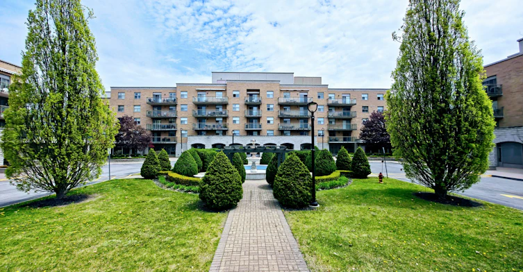 114-2504 Rutherford Road, Vaughan, ON, L4K 5N5