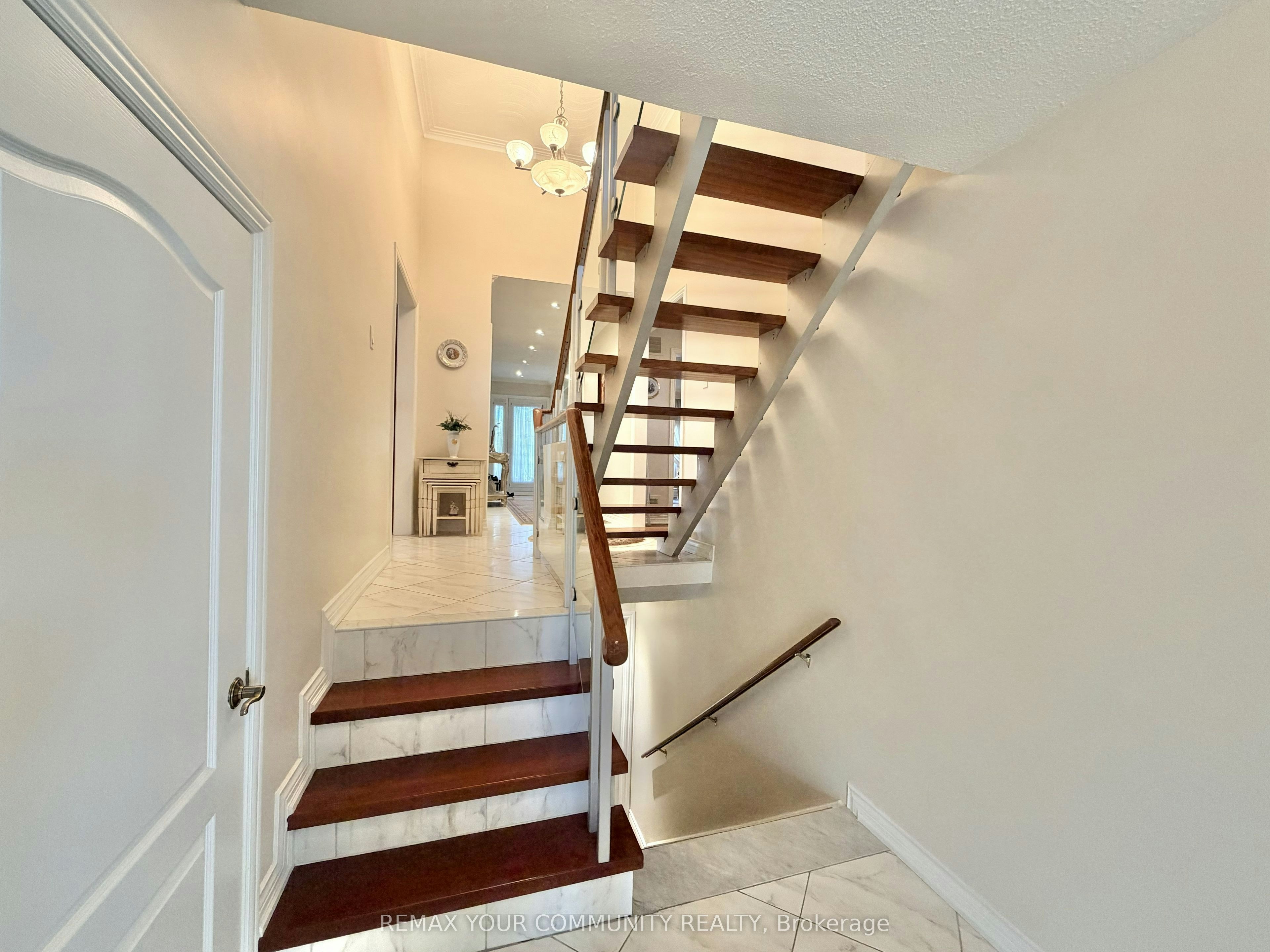 31 Oak Avenue, Richmond Hill, ON, L4C 6R5 - 24