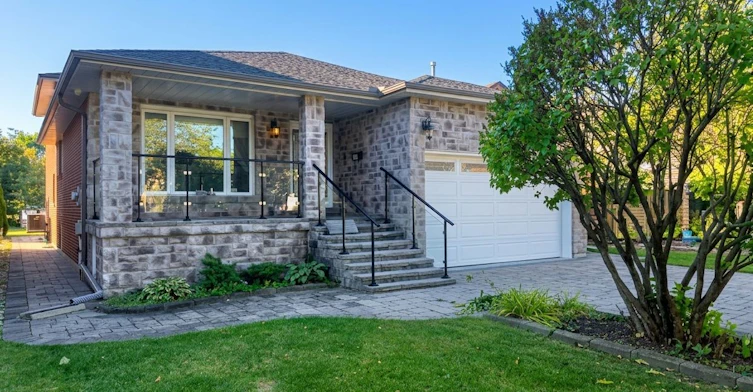31 Oak Avenue, Richmond Hill, ON, L4C 6R5