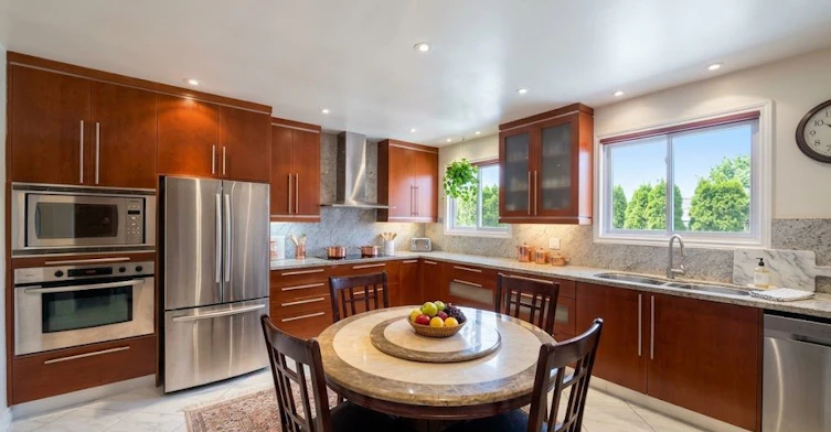 31 Oak Avenue, Richmond Hill, ON, L4C 6R5 - 7