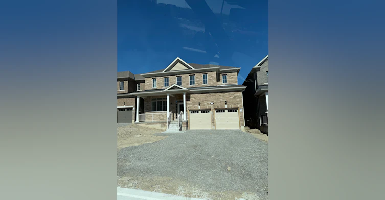 71 Lawrence D. Pridham Avenue, New Tecumseth, ON, L9R 0X4 - 2