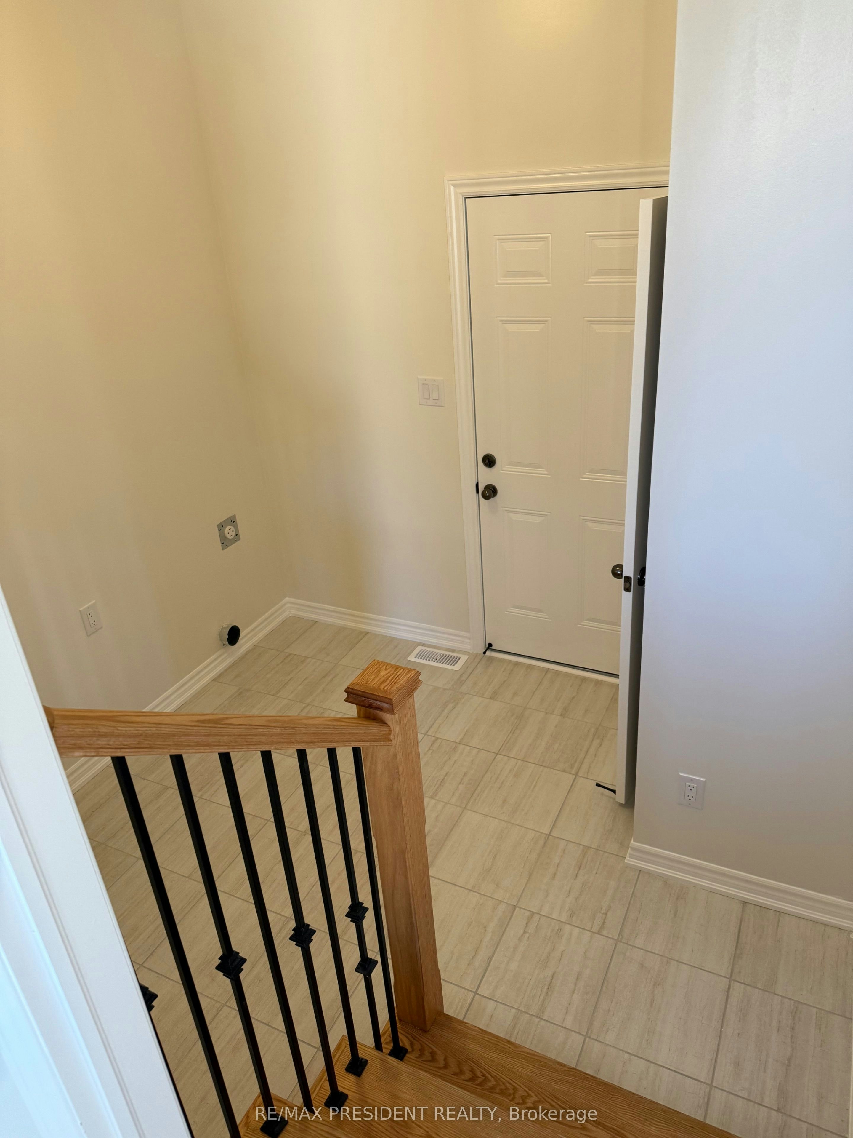 71 Lawrence D. Pridham Avenue, New Tecumseth, ON, L9R 0X4 - 12