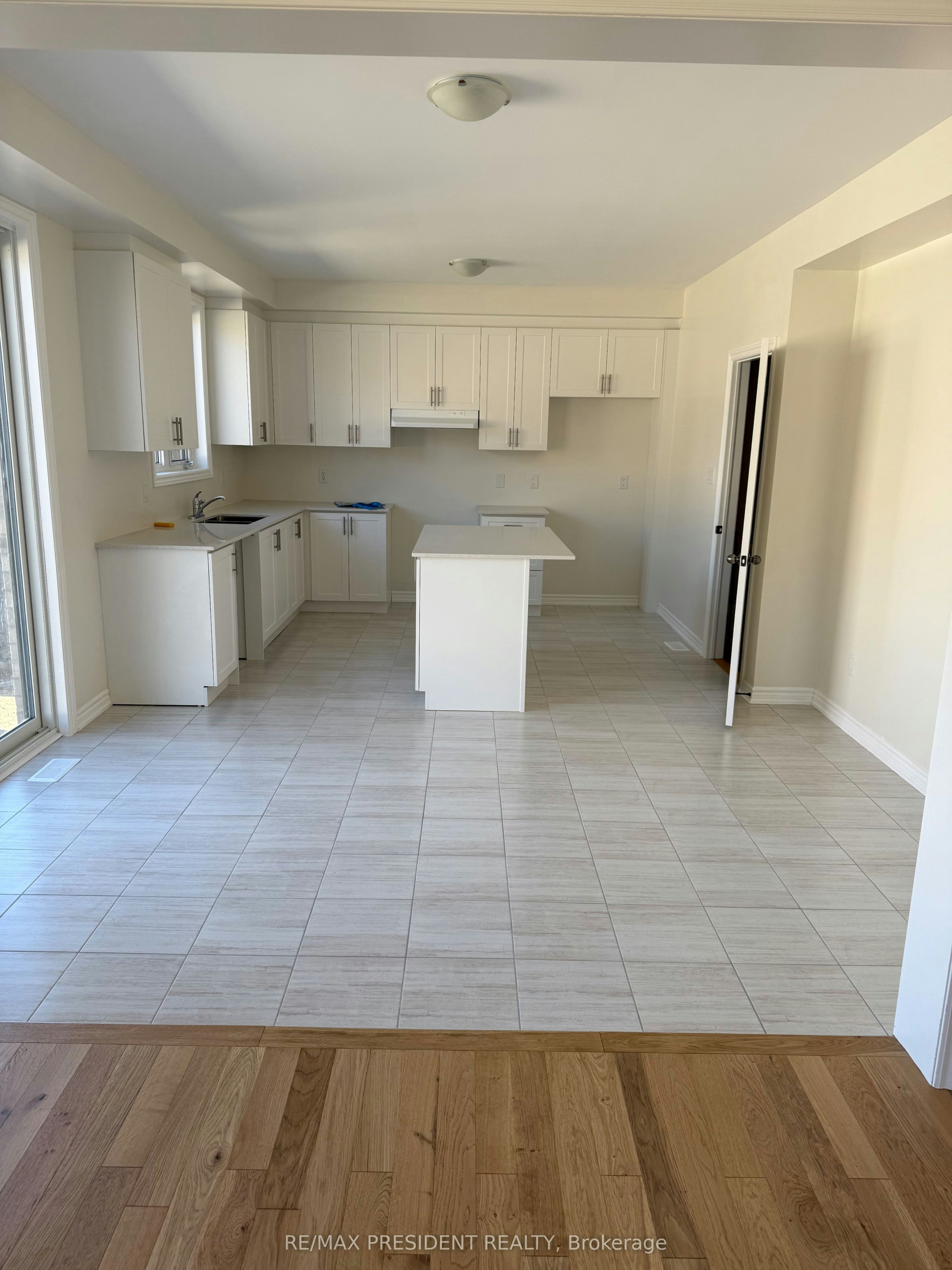 71 Lawrence D. Pridham Avenue, New Tecumseth, ON, L9R 0X4 - 7