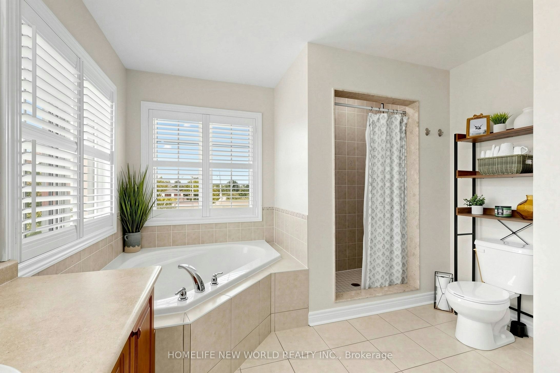 2 Lucida Court, Whitchurch-Stouffville, ON, L4A 1S1 - 24