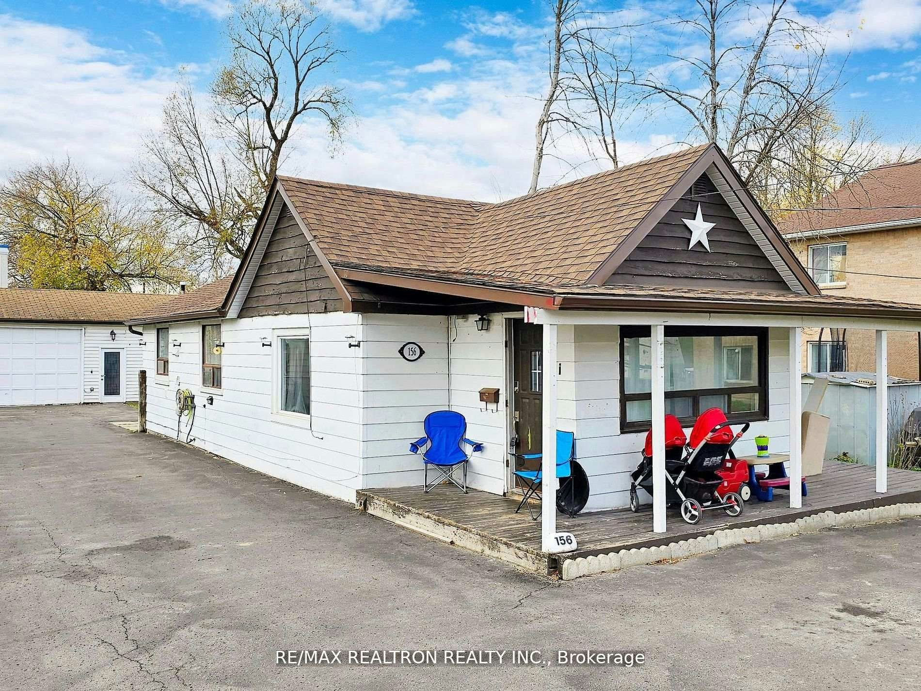 156 The Queensway Street S, Georgina, ON, L4P 2A2