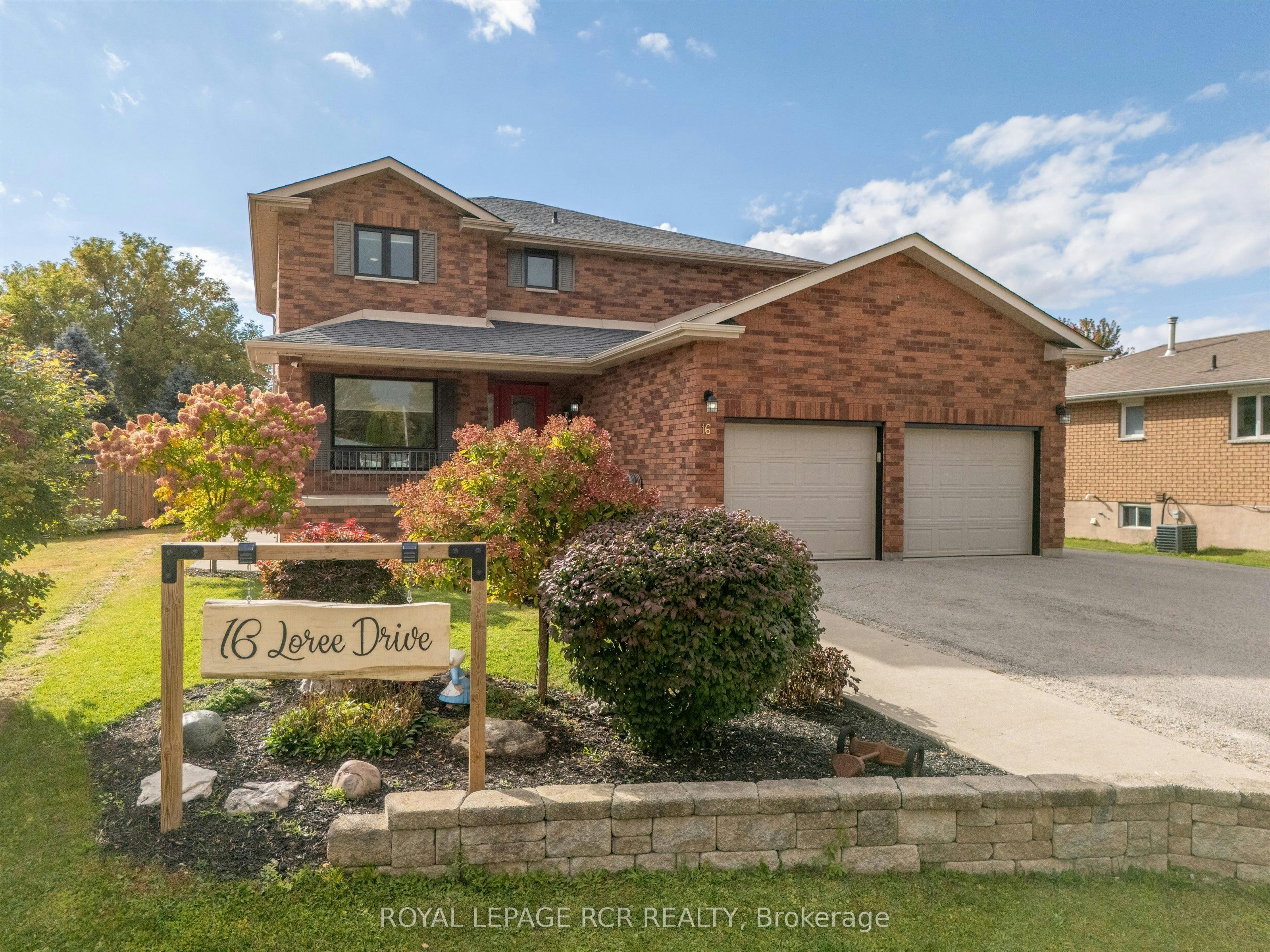 16 Loree Drive, Adjala-Tosorontio, ON, L0M 1J0