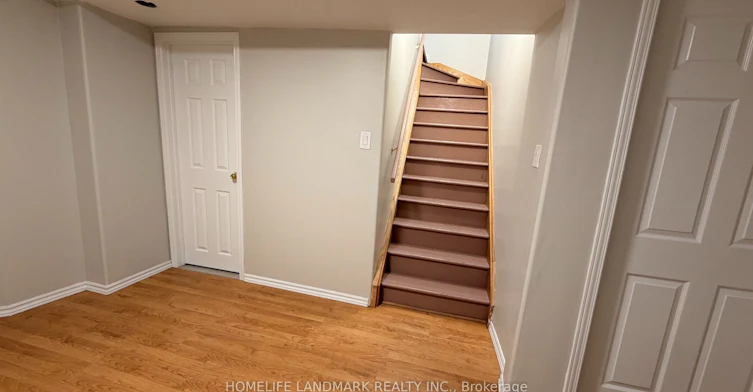 Bsmt-221 Humberland Drive, Richmond Hill, ON, L4E 3T3 - 10