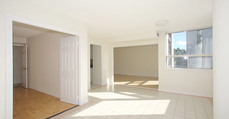 305-40 Harding Boulevard W, Richmond Hill, ON, L4C 9S5 - 6