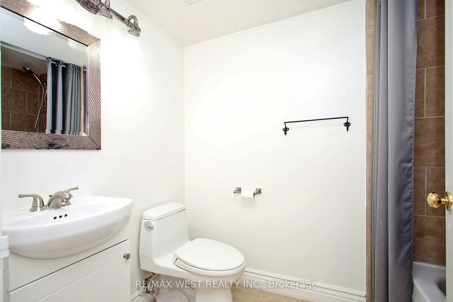 305-40 Harding Boulevard W, Richmond Hill, ON, L4C 9S5 - 25