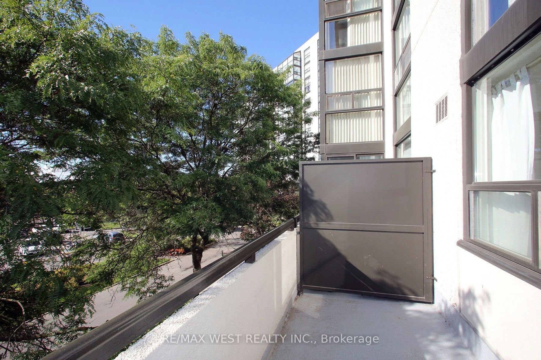305-40 Harding Boulevard W, Richmond Hill, ON, L4C 9S5 - 7