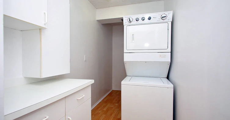 305-40 Harding Boulevard W, Richmond Hill, ON, L4C 9S5 - 26