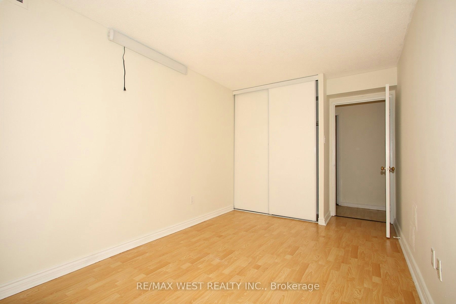 305-40 Harding Boulevard W, Richmond Hill, ON, L4C 9S5 - 24