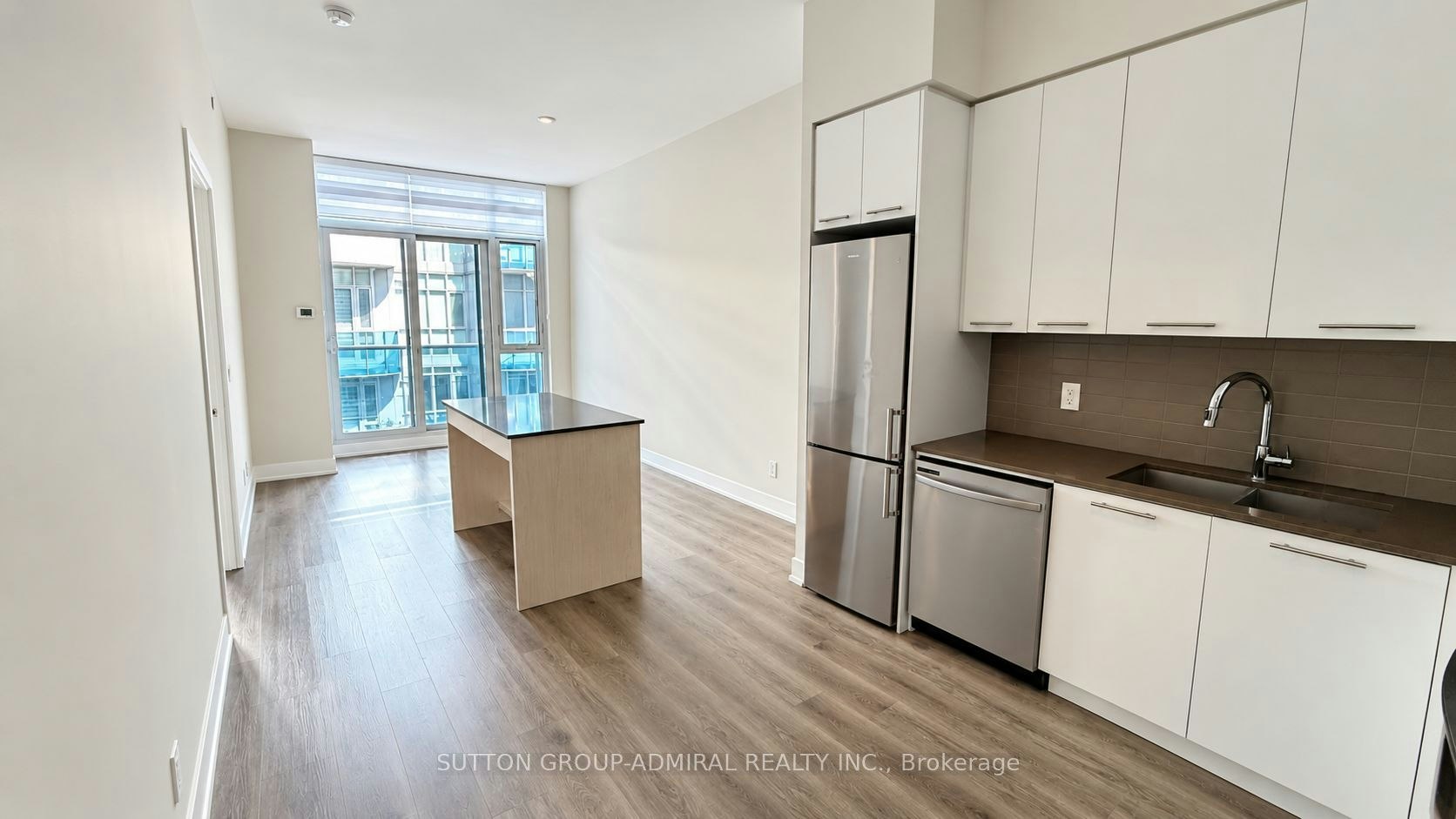 744-9471 Yonge Street, Richmond Hill, ON, L4C 0Z5 4