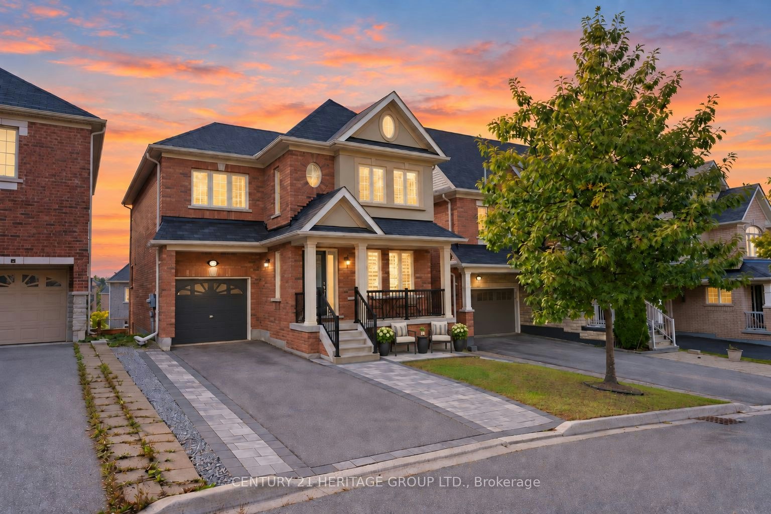 244 Gord Clelland Gate, Newmarket, ON, L3X 0G1