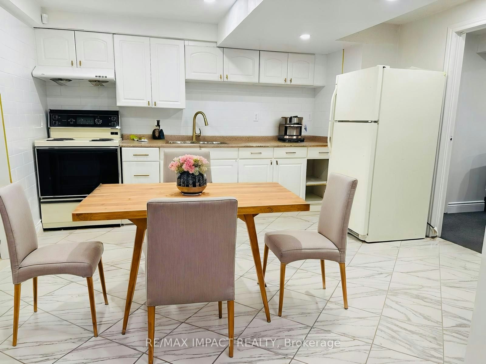 25 Caldbeck Avenue, Markham, ON, L3S 3H4 - 7