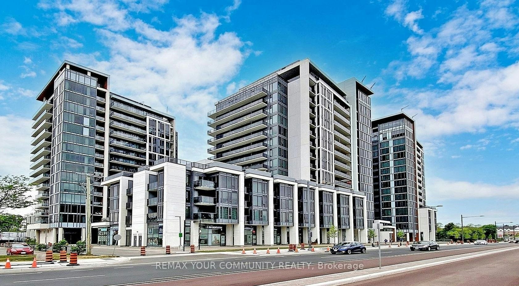 PH05-9600 Yonge Street, Richmond Hill, ON, L4C 1V6