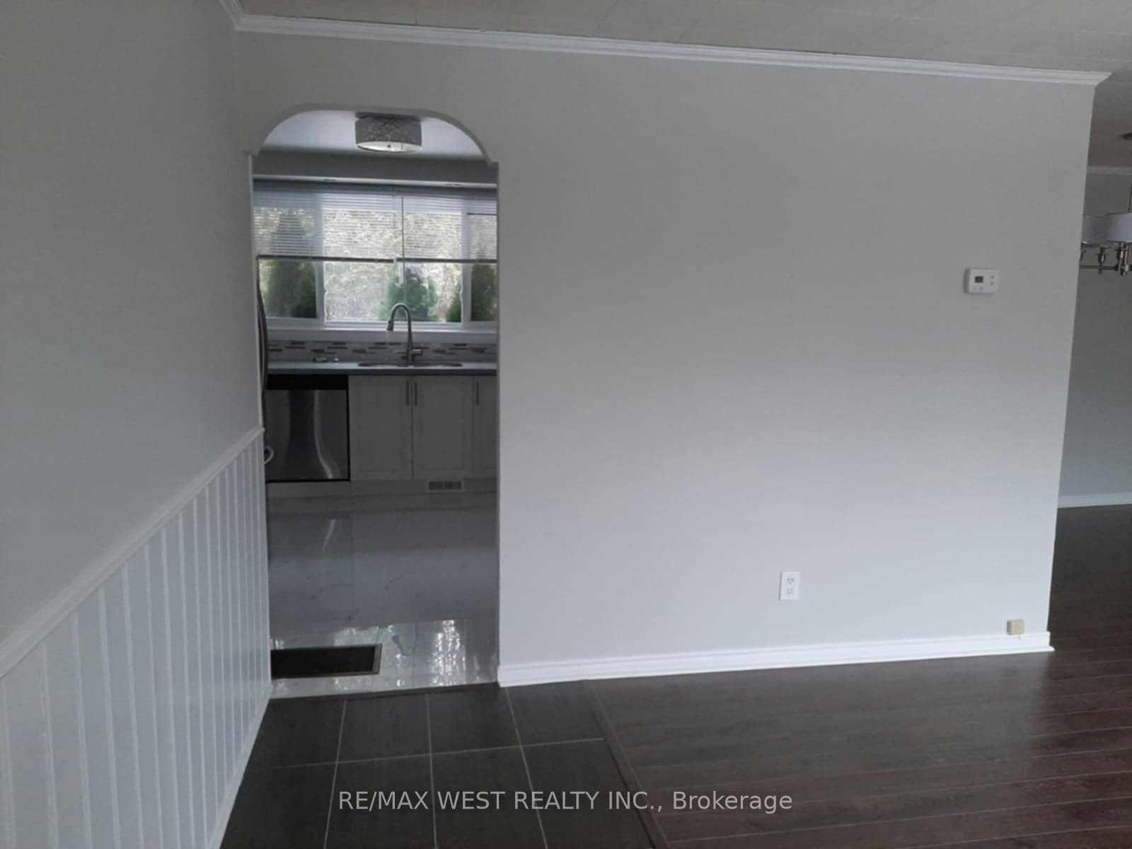 Main Floor-336 Ontario Street, Newmarket, ON, L3Y 2K3 - 3