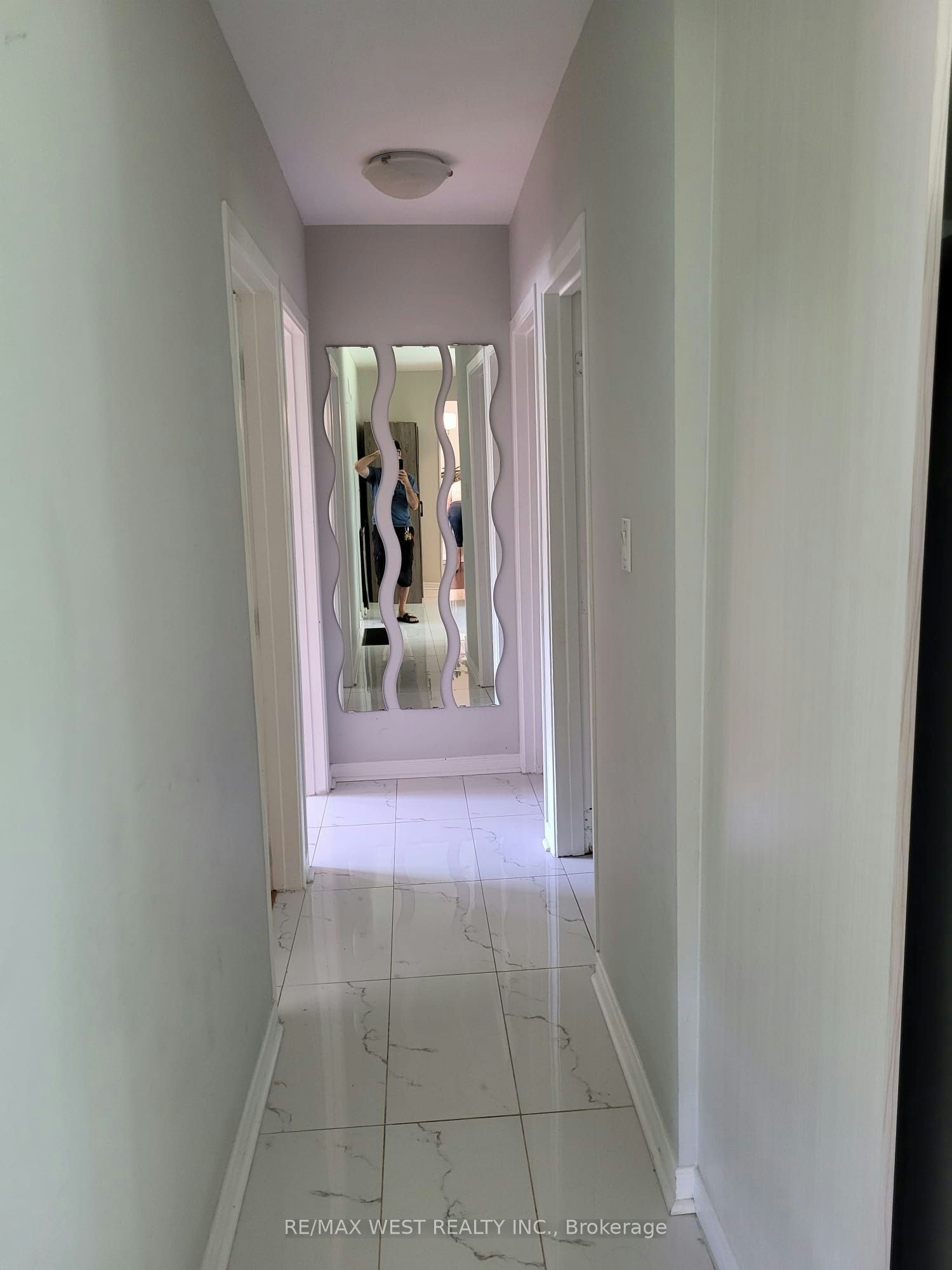 Main Floor-336 Ontario Street, Newmarket, ON, L3Y 2K3 - 5
