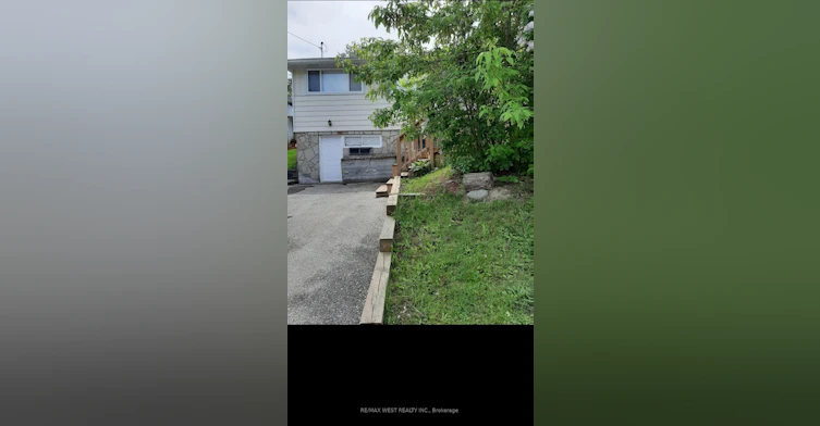 Main Floor-336 Ontario Street, Newmarket, ON, L3Y 2K3