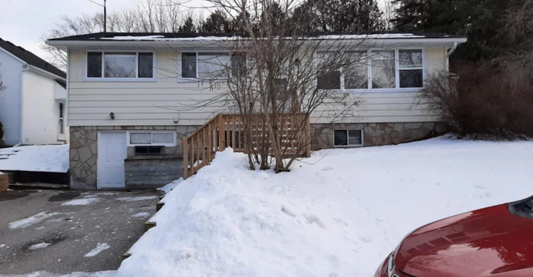 Main Floor-336 Ontario Street, Newmarket, ON, L3Y 2K3 - 12