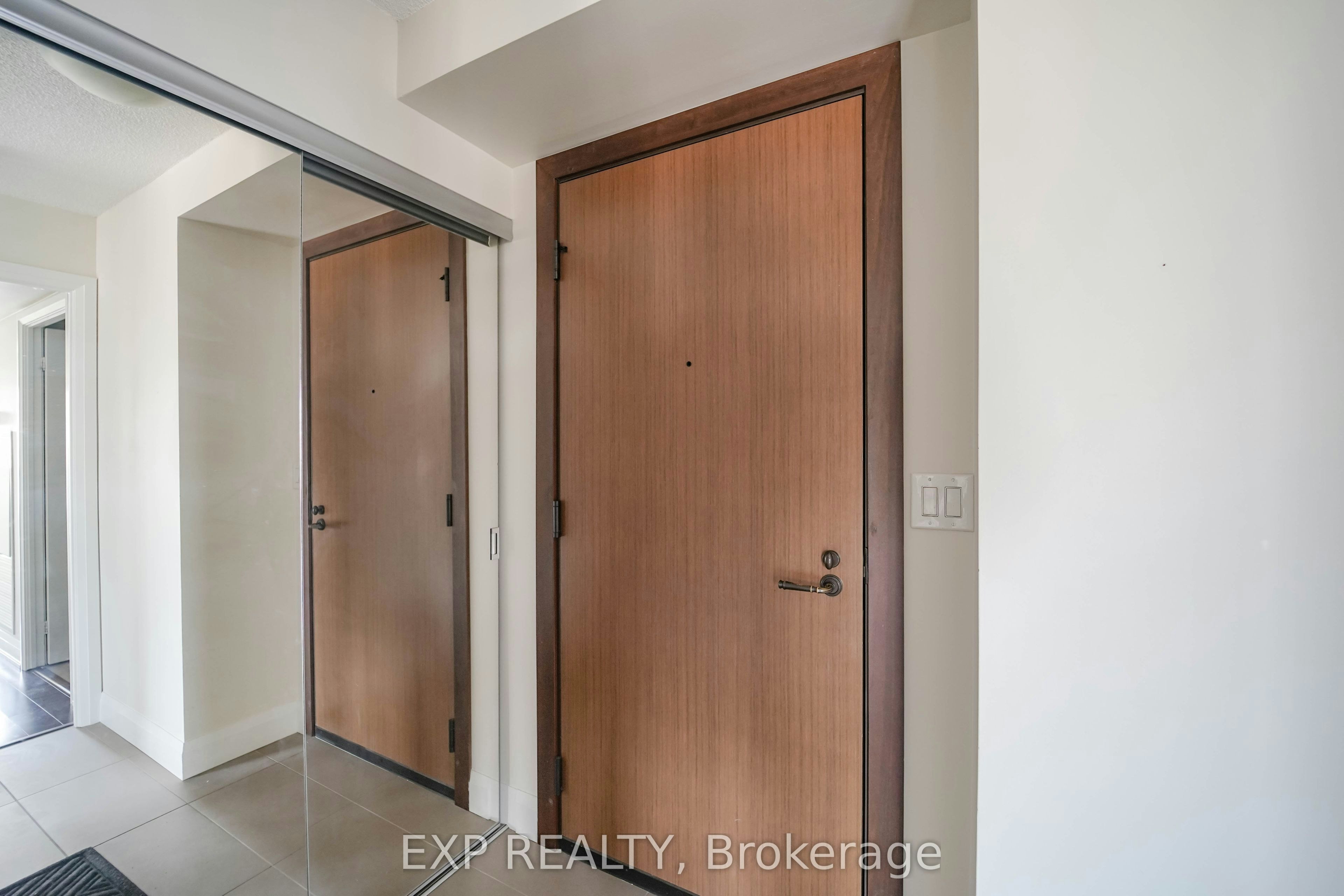 1207-1 Uptown Drive, Markham, ON, L3R 5C1 - 8