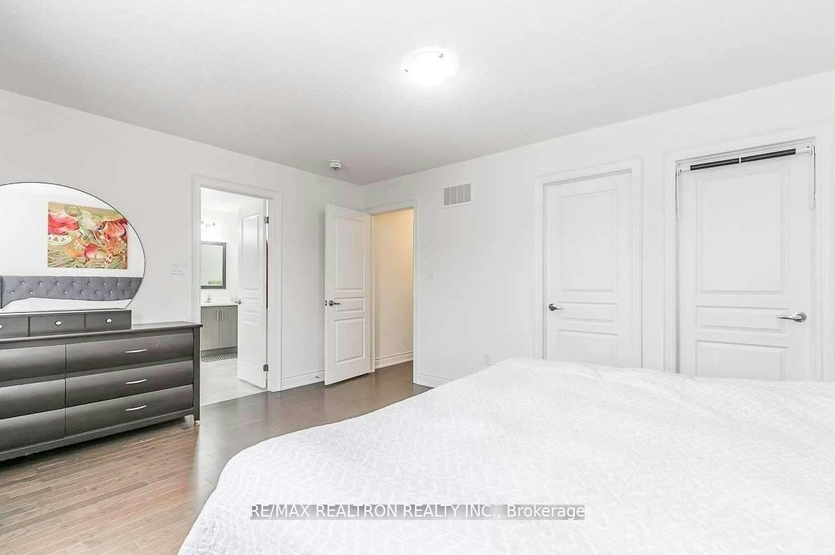 17 Larkfield Crescent, East Gwillimbury, ON, L9N 0P7 - 22