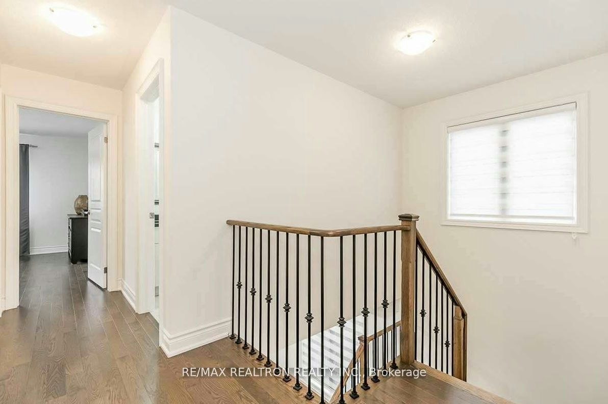 17 Larkfield Crescent, East Gwillimbury, ON, L9N 0P7 - 20