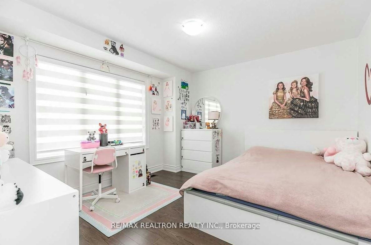 17 Larkfield Crescent, East Gwillimbury, ON, L9N 0P7 - 25