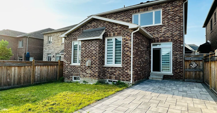 17 Larkfield Crescent, East Gwillimbury, ON, L9N 0P7 - 32