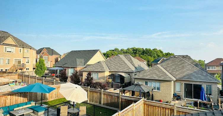 17 Larkfield Crescent, East Gwillimbury, ON, L9N 0P7 - 31