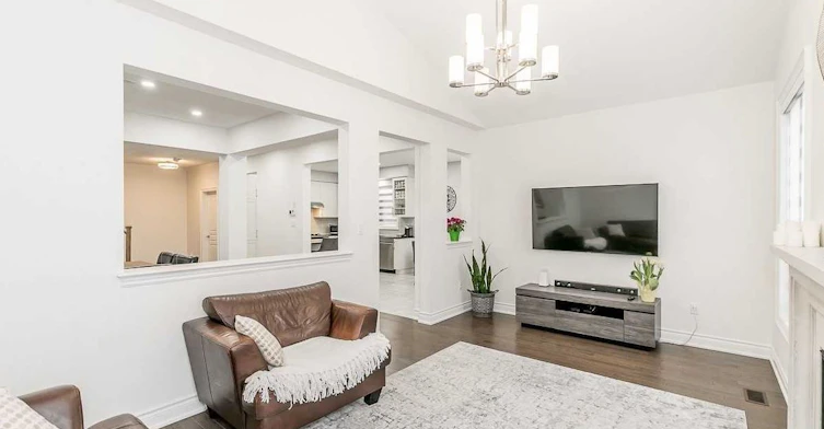 17 Larkfield Crescent, East Gwillimbury, ON, L9N 0P7 - 5