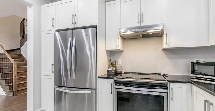 17 Larkfield Crescent, East Gwillimbury, ON, L9N 0P7 - 12