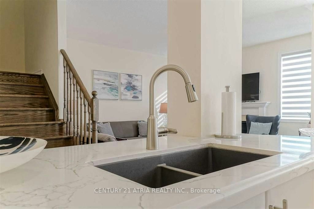 51 Temple Avenue, East Gwillimbury, ON, L9N 0P2 - 10