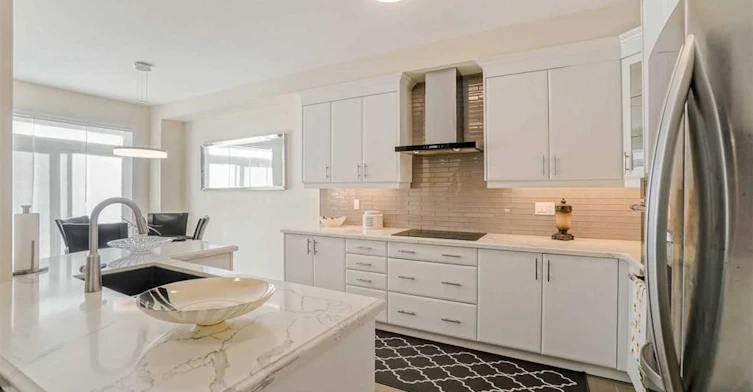 51 Temple Avenue, East Gwillimbury, ON, L9N 0P2 - 9
