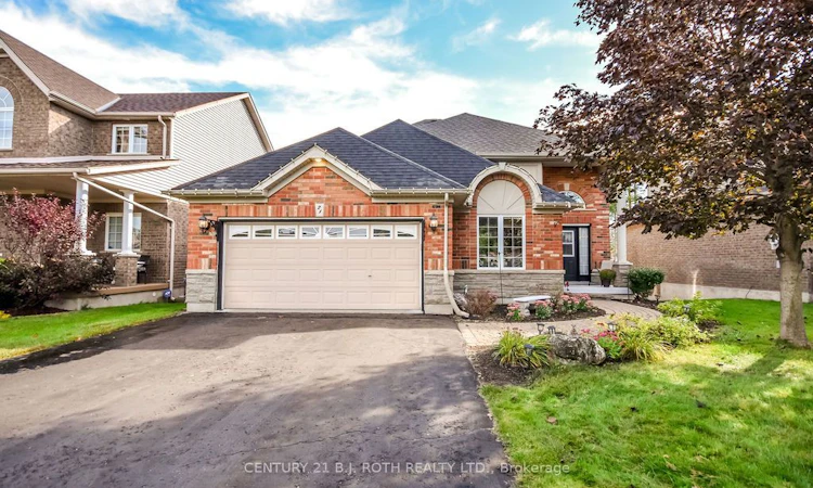 21 Armeda Clow Crescent