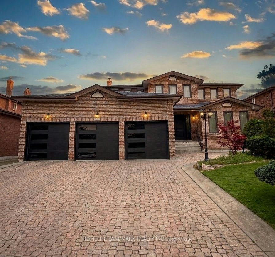 11 Ravenhill Crescent, Markham, ON, L3S 2V6