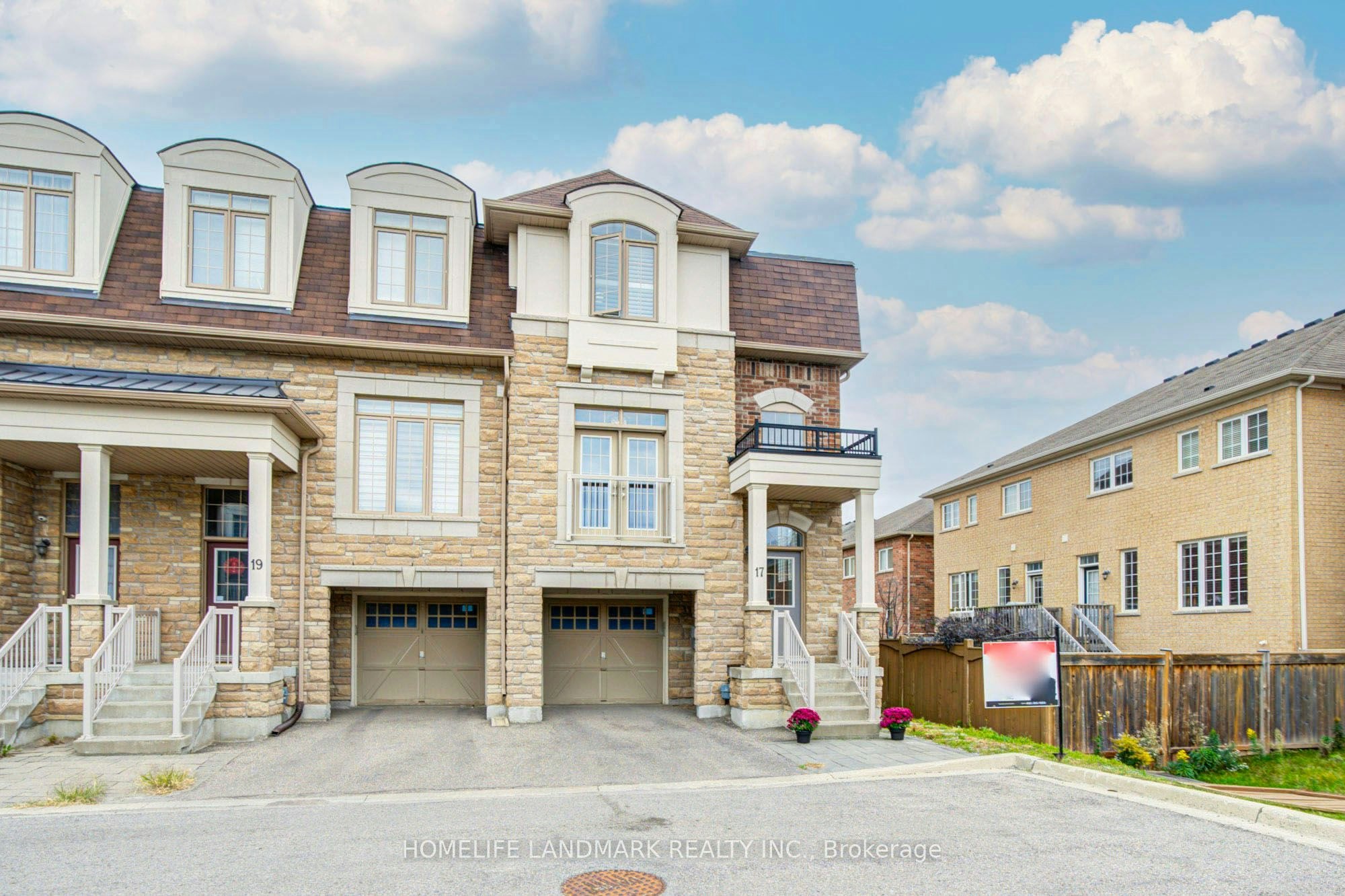 17 Etherington Way, Markham, ON, L6C 0X4