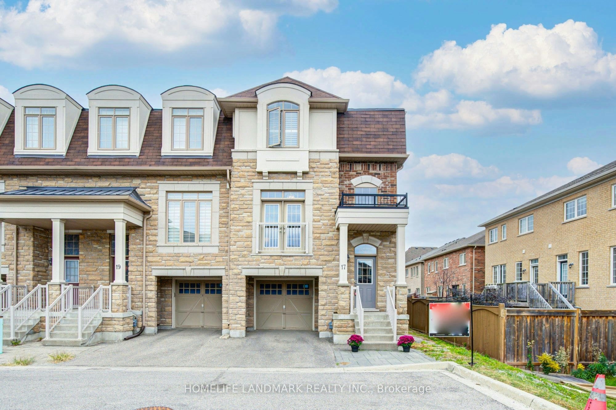 17 Etherington Way, Markham, ON, L6C 0X4