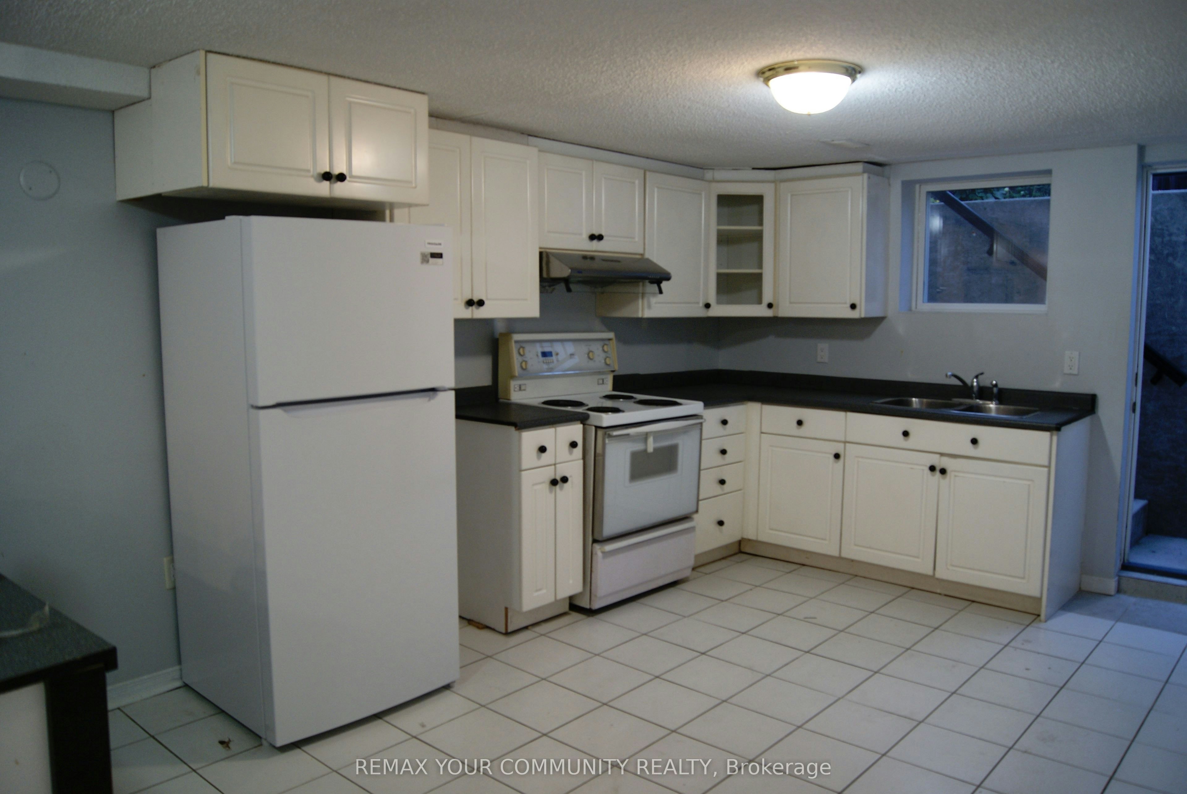 53 Lamar Street, Vaughan, ON, L6A 1A7 - 4