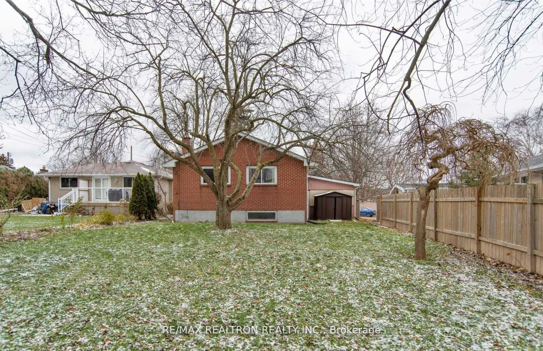19 Wenderly Drive, Aurora, ON, L4G 1V2 - 20