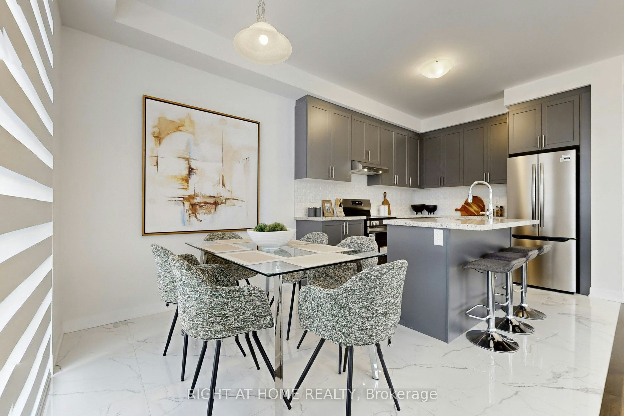 154 Anna Russell Way, Markham, ON, L3R 3X3 - 11
