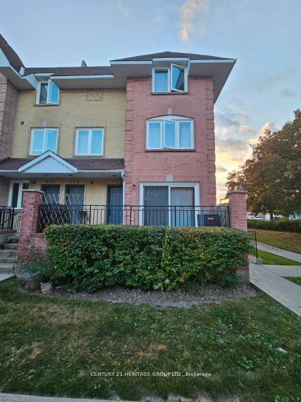 419-75 Weldrick Road E, Richmond Hill, ON, L4C 0H9