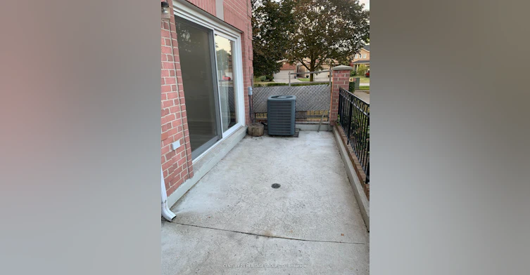 419-75 Weldrick Road E, Richmond Hill, ON, L4C 0H9 - 3